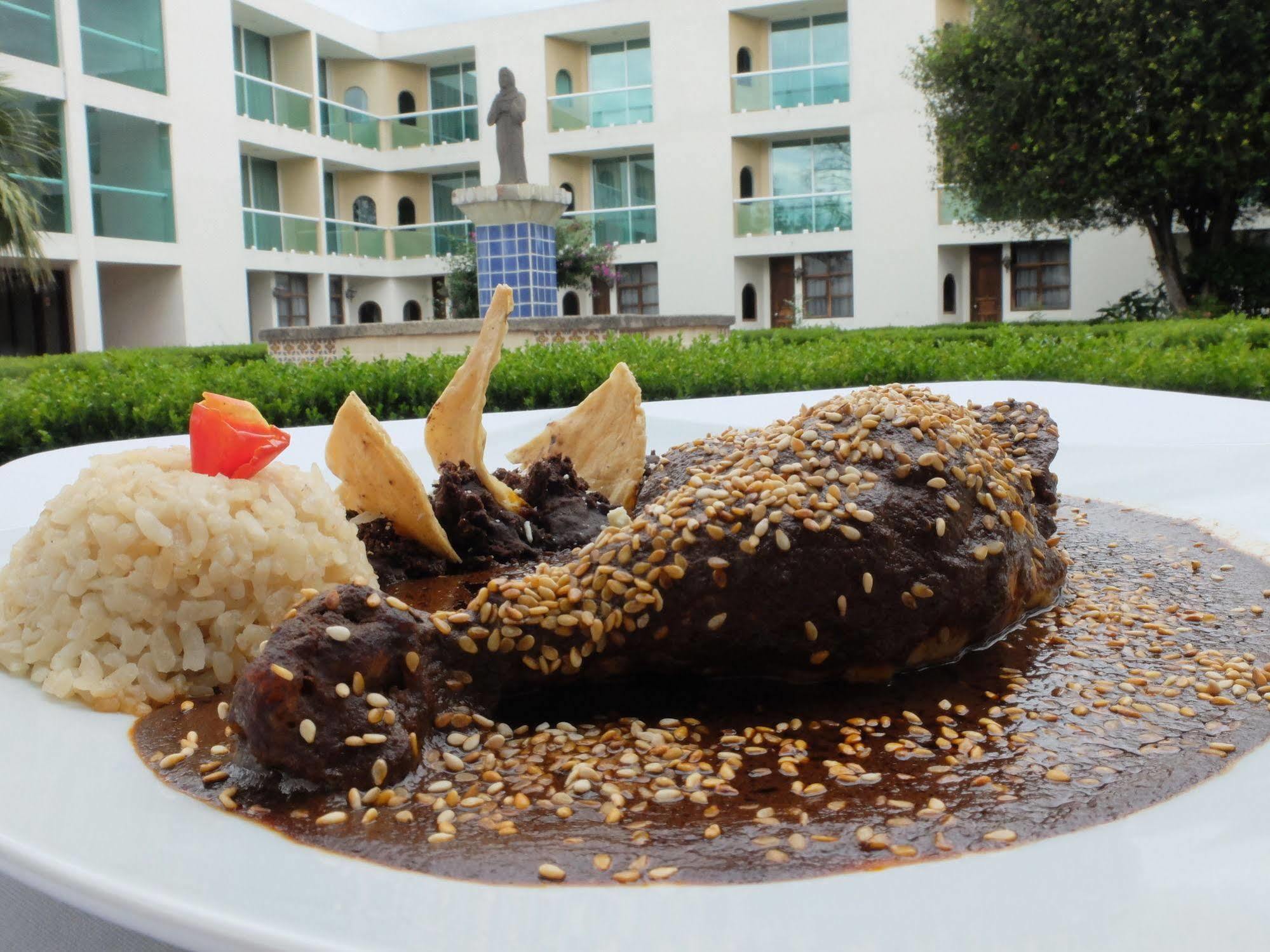Hotel Posada Senorial โชลูลา ภายนอก รูปภาพ