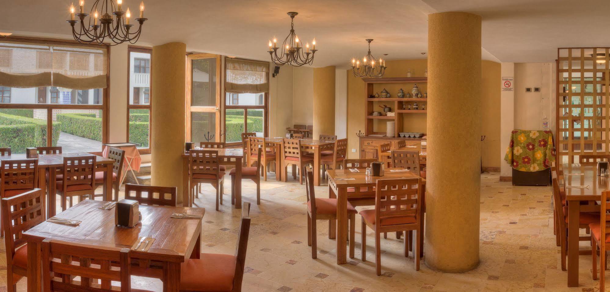 Hotel Posada Senorial โชลูลา ภายนอก รูปภาพ