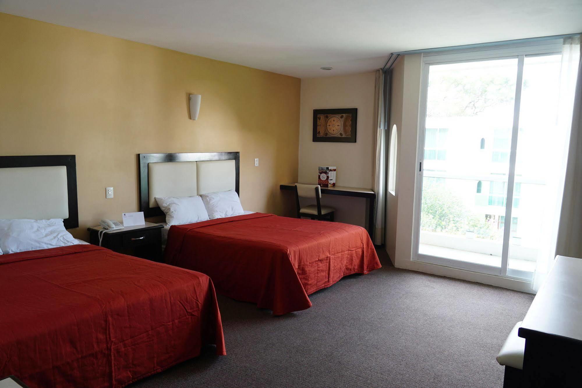 Hotel Posada Senorial โชลูลา ภายนอก รูปภาพ